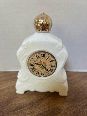 VTG 1970’s Avon White Milk Glass Clock “Unforgettable Foaming Bath Oil” Ornate